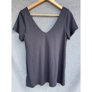 Athleta Essence Support Large Built in Shelf Bra Knit Top in Black V neck